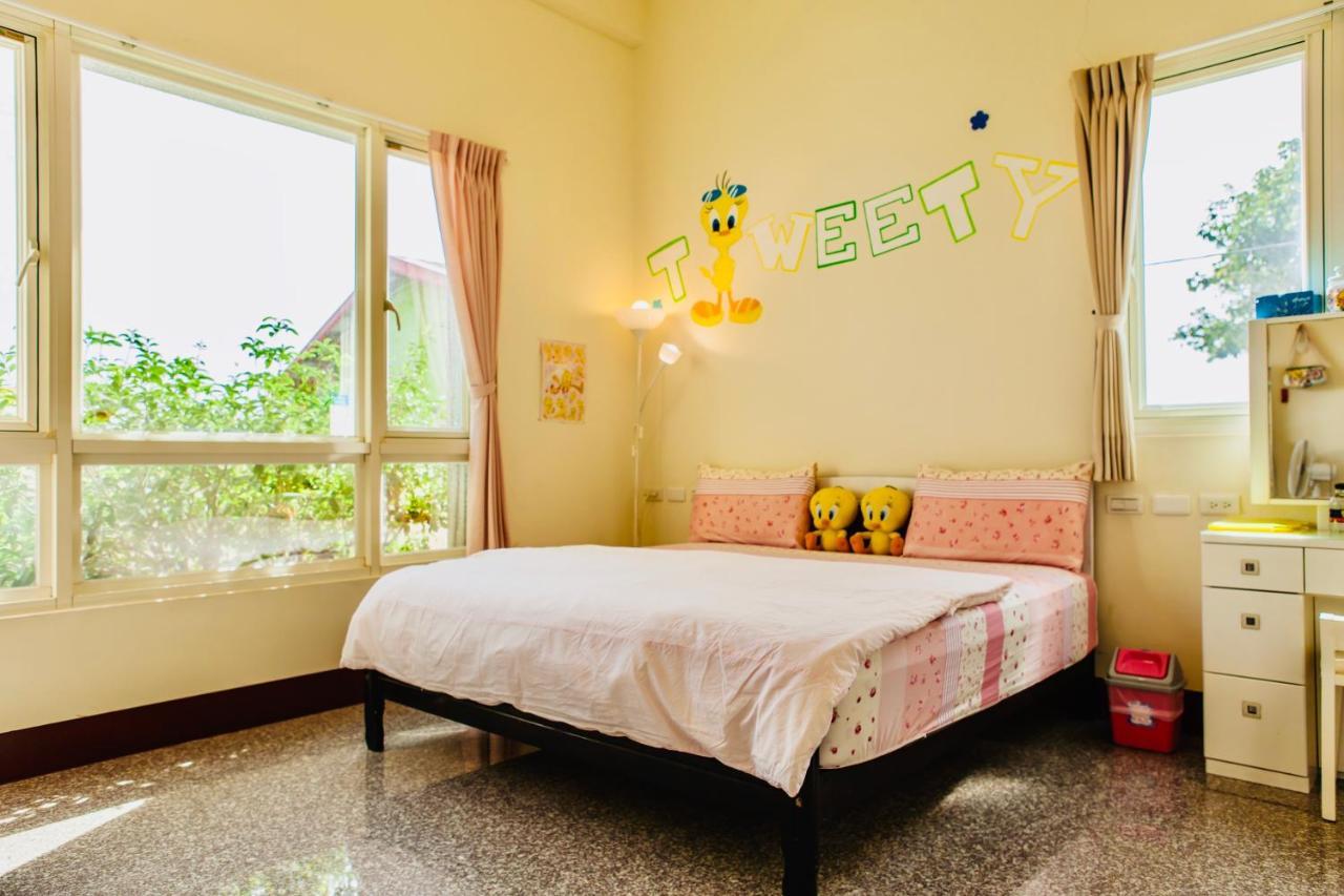 11 House Bed and Breakfast Erlin Buitenkant foto